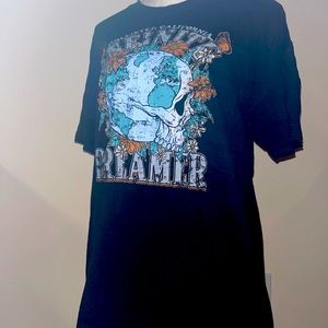 Oversized Graphic Tee
